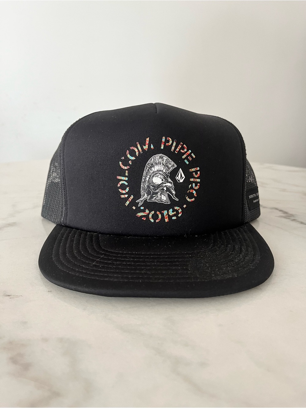 Volcom Pipe Pro 2019 Trucker Hat Black NWOT